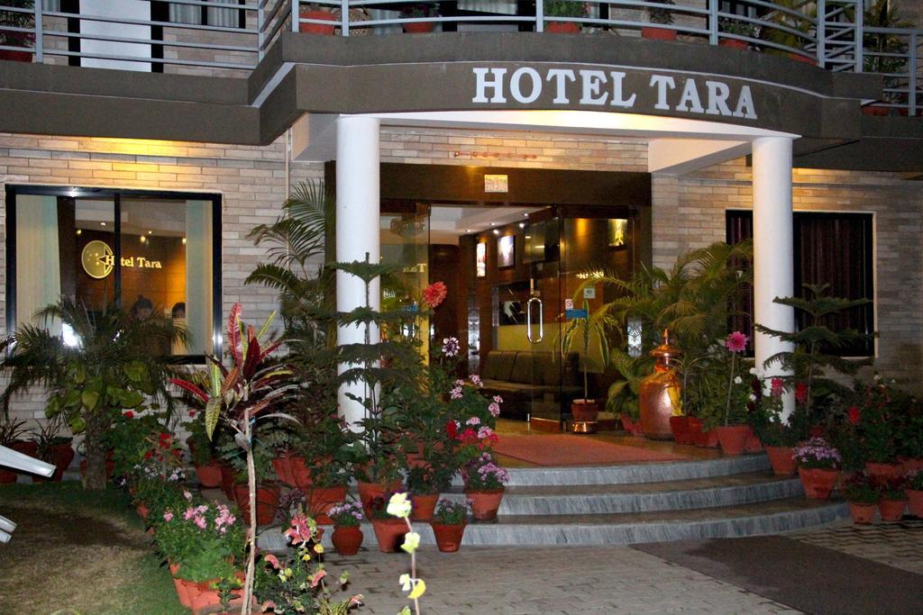 Hotel Tara Похара Екстериор снимка