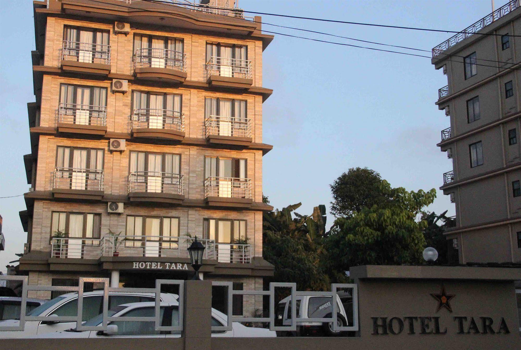 Hotel Tara Похара Екстериор снимка