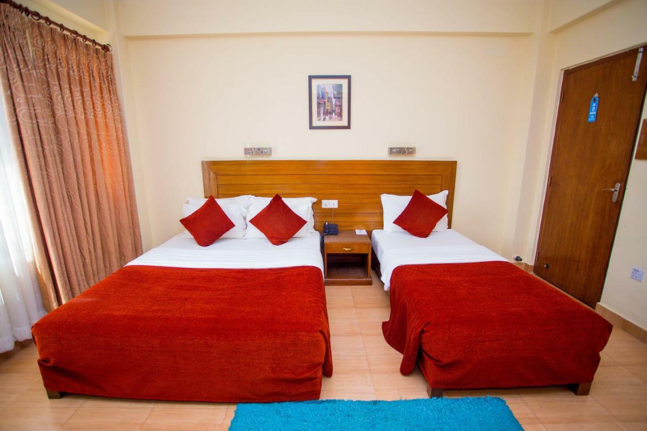Hotel Tara Похара Екстериор снимка