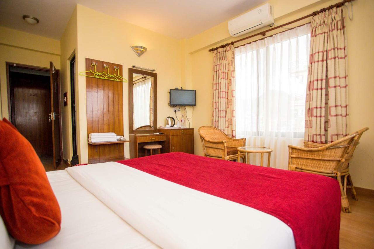 Hotel Tara Похара Екстериор снимка